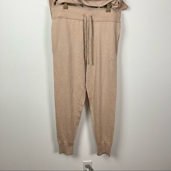 Morgan Lane Pajamas Charlee Hayley 2-Piece Set Size Medium Latte NWT - Picture 10 of 14